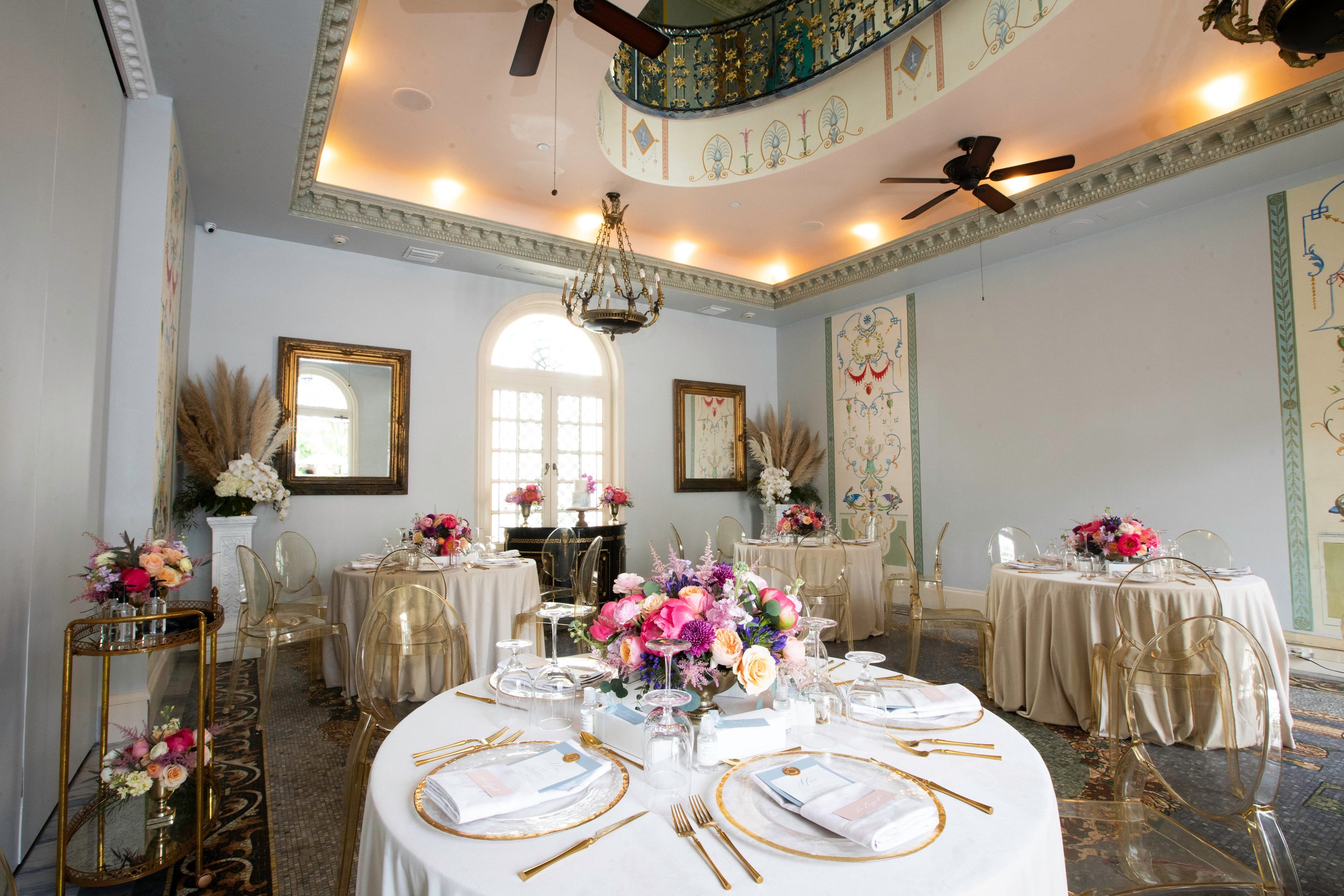 Florals for Dining Experiences